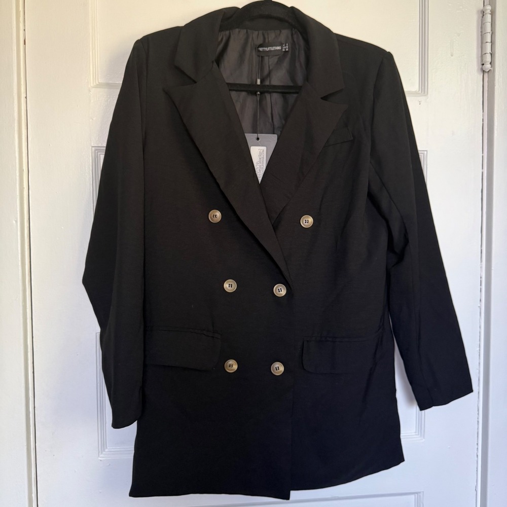 PrettyLittleThing Petite Black Oversized Tailored Blazer CMF4557/4/145 US 00